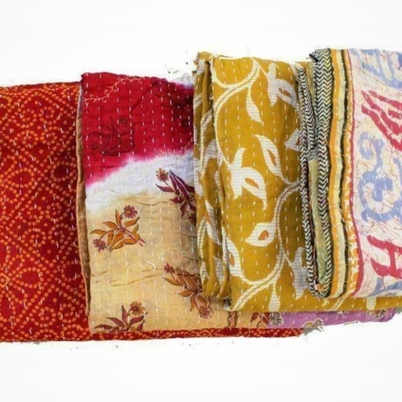 New Boho Kantha Reversible Quilt Blanket - Picture 4 of 16